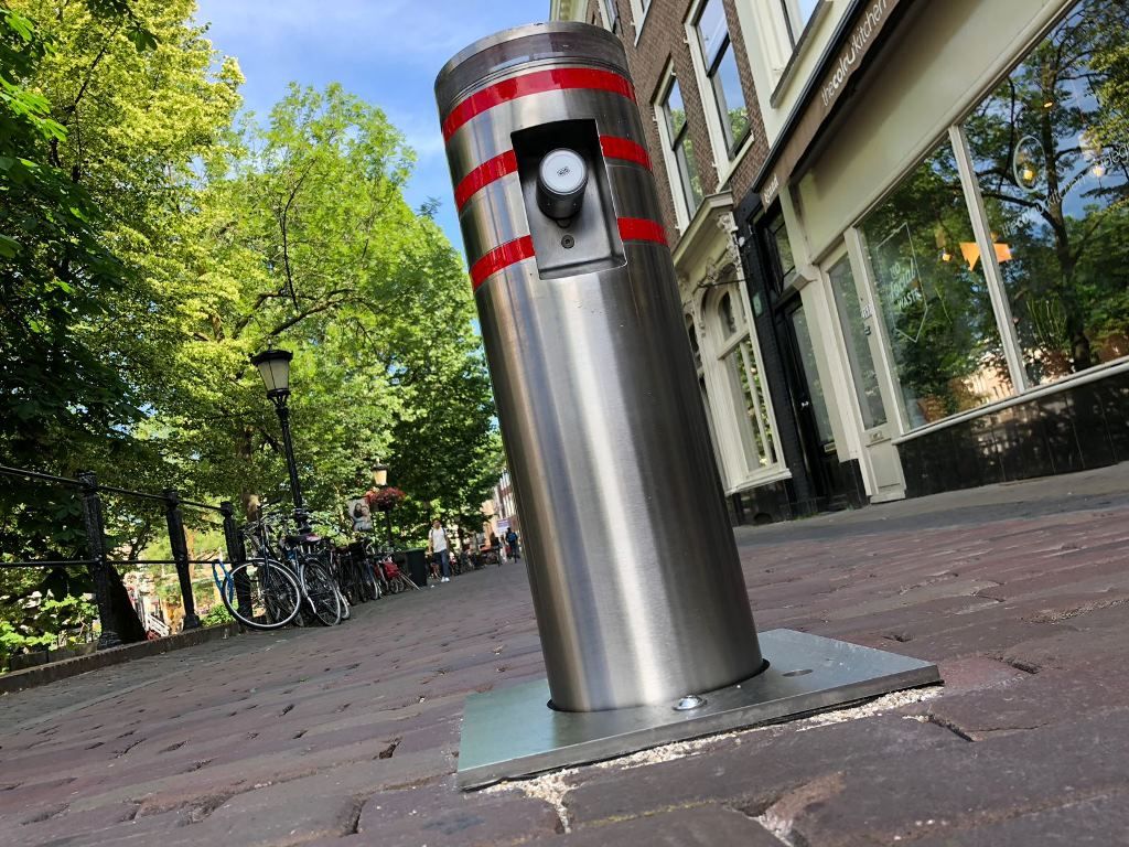 RVS verzinkbare palen Utrecht | Erdi.nl Straatmeubilair